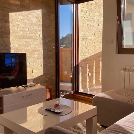 Ares Apartment
